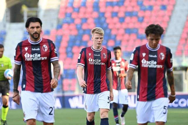 周琦5投2中仅得10分 罚球三不沾登上微博热搜