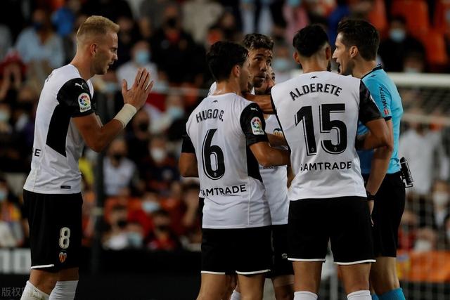 意甲-小图拉姆双响科雷亚破球荒 国米5-0维罗纳