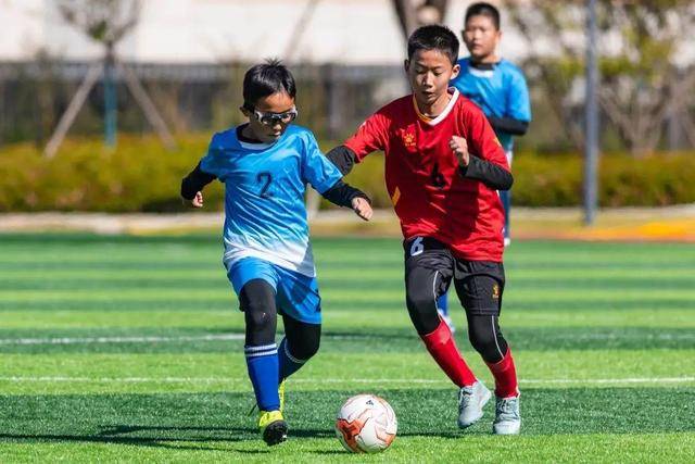 胡金秋27+13赵岩昊21分 广厦终结青岛4连胜